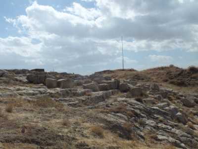 Van Toprak Kale Urartu Dönemi Temel Yatakları 